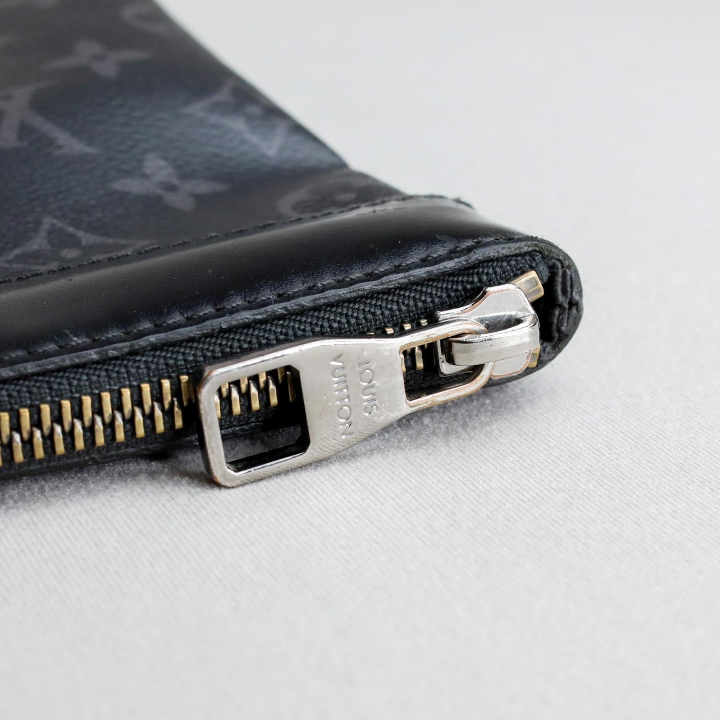 Louis Vuitton Pochette Voyage MM - Monogram Eclipse canvas