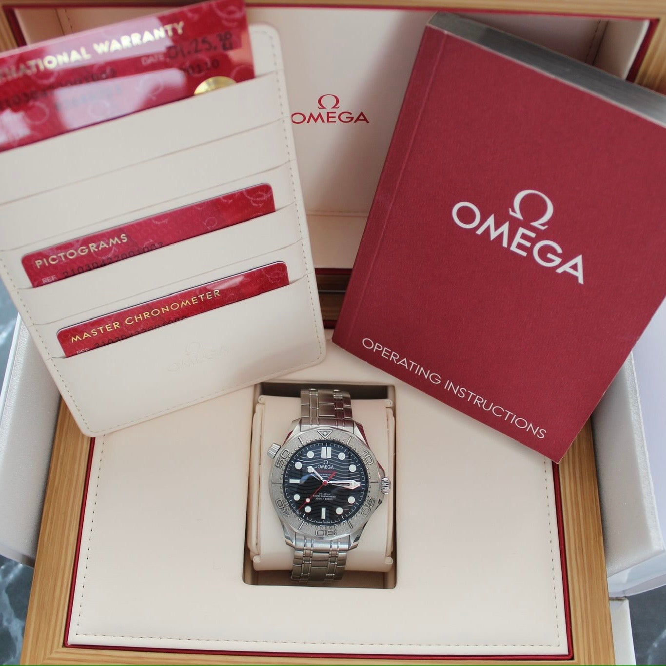 Omega Seamaster 300m Nekton Edition - 210.30.42.20.01.002
