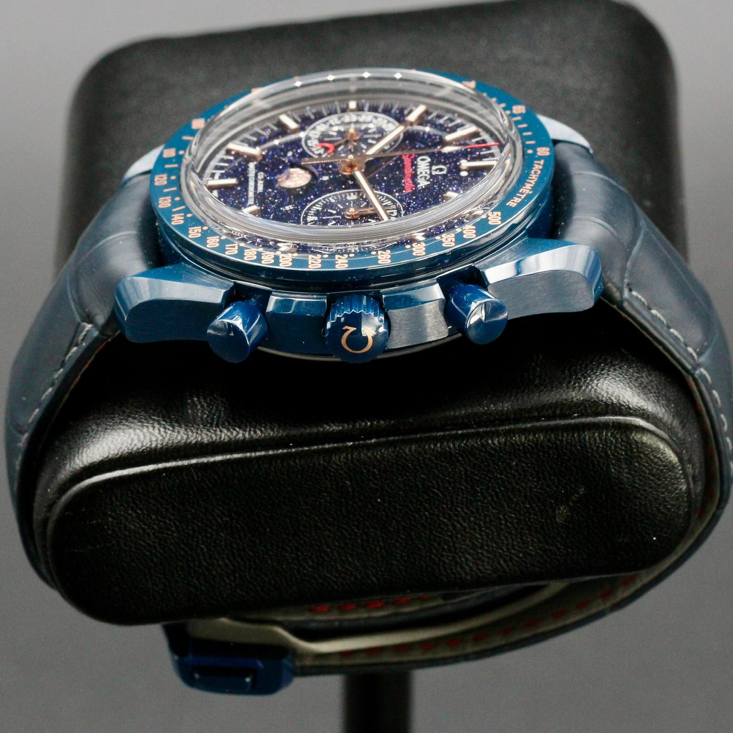 Omega Speedmaster Blue Side of the Moon 2025 Complete set - 304.93.44.52.03.002