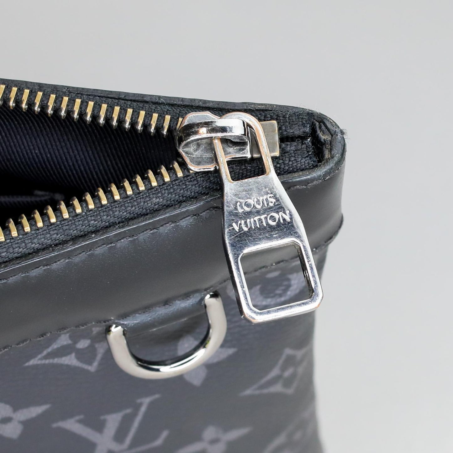 Louis Vuitton Pochette Voyage MM - Monogram Eclipse canvas