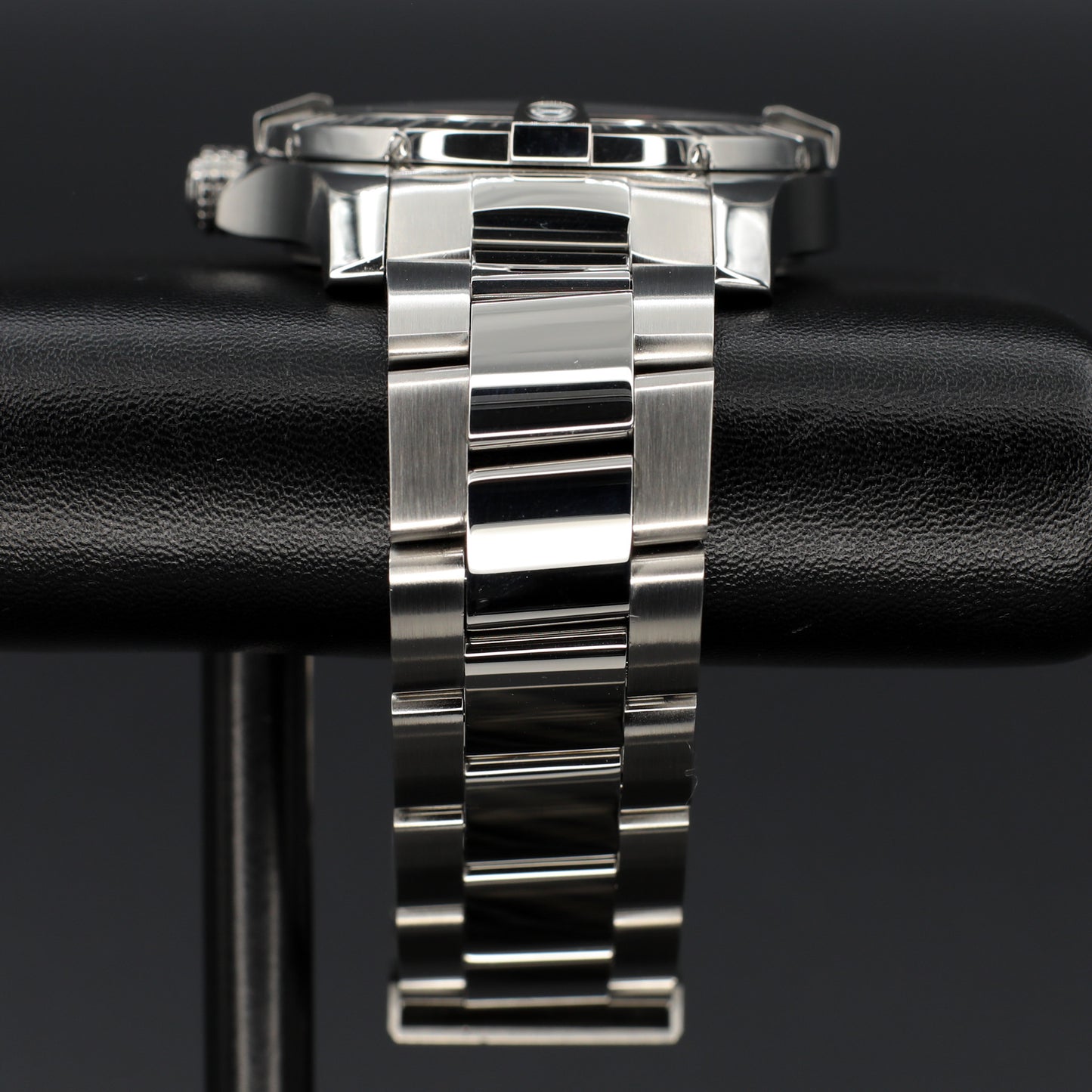 Breitling Avenger 43 Black Dial Complete - A17318