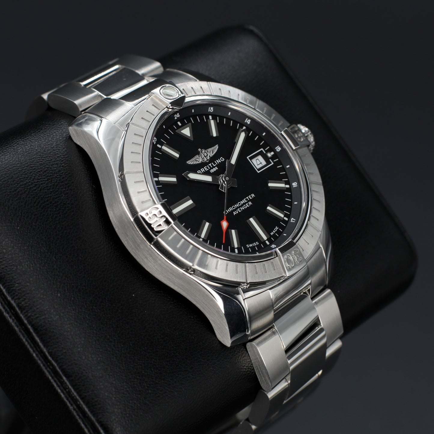 Breitling Avenger 43 Black Dial Complete - A17318