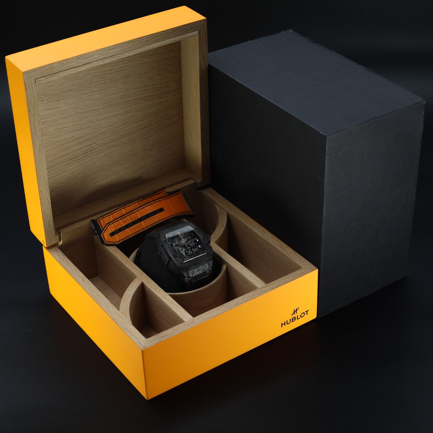 Hublot Spirit of Big Bang Veuve Clicquot Polo Classic 42mm - 642.QK.0110.LR.VCP24