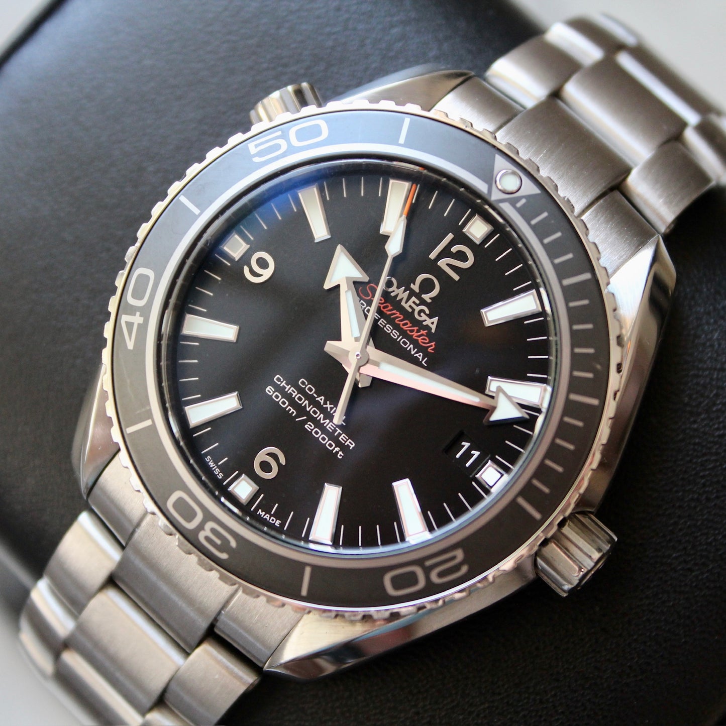 Omega Seamaster Planet Ocean 600m 232.30.42.21.01.001