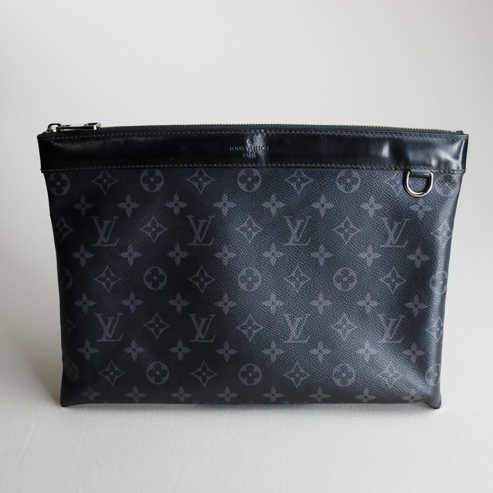Louis Vuitton Pochette Voyage MM - Monogram Eclipse canvas