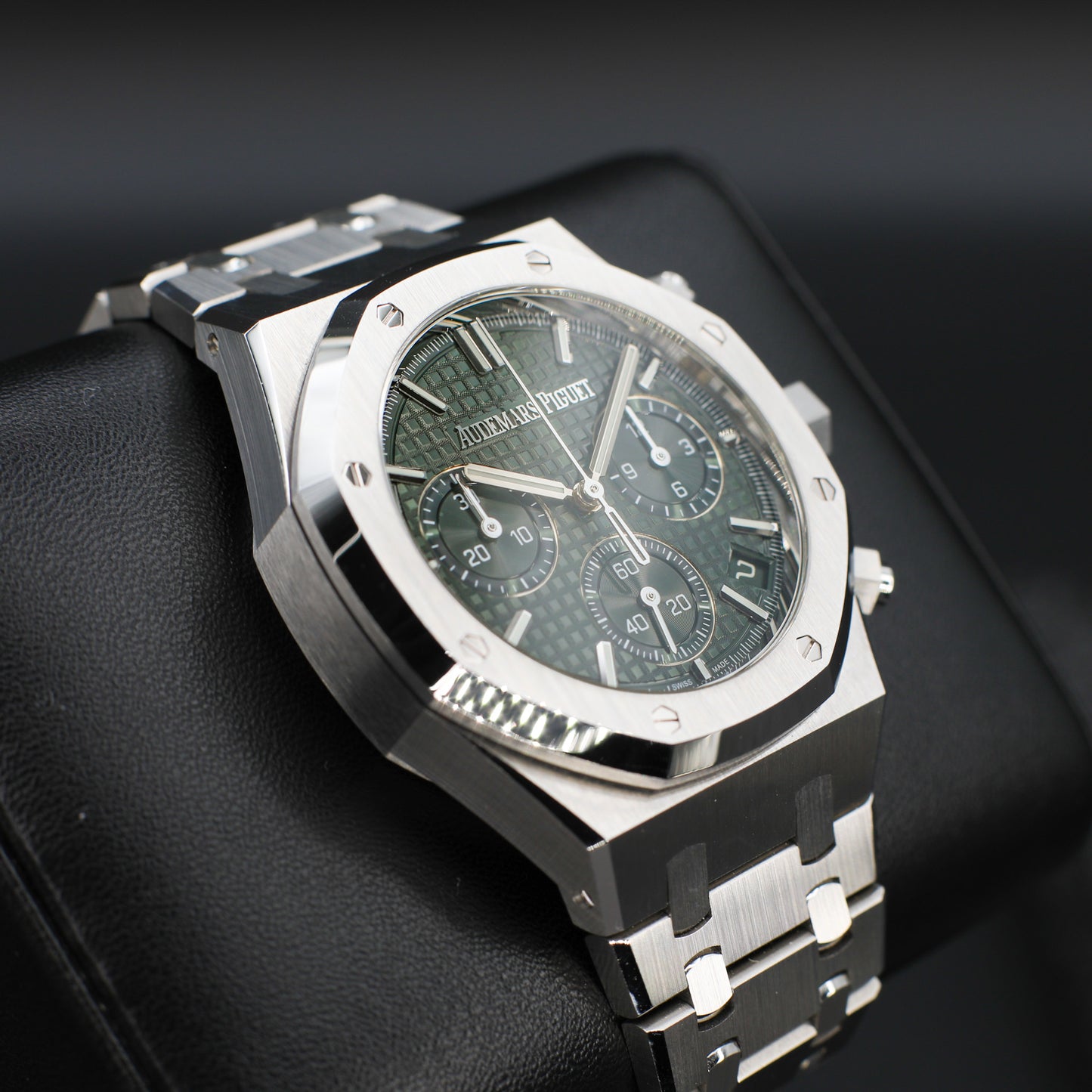 Audemars Piguet Royal Oak Chronograph 50th Anniversary Green Dial - 26240ST.OO.1320ST.04