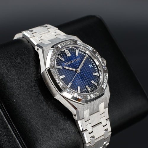 Audemars Piguet Royal Oak Blue Smoke Dial 2023 Complete set - 77451BC.ZZ.1361BC.01