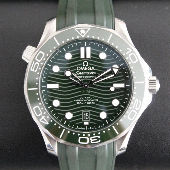 Omega Seamaster 300M Green Bracelet/Rubber - 210.30.42.20.10.001