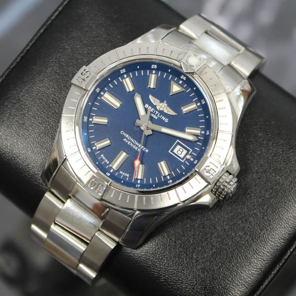 Breitling Avenger 43mm Blue Dial - A17318