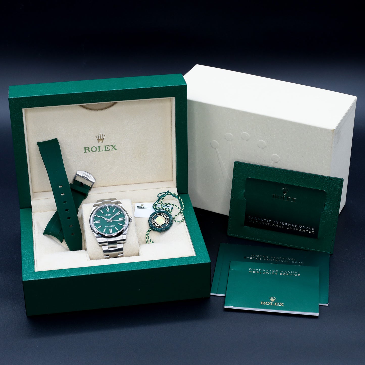 Rolex Oyster Perpetual 41mm Green 2022 - 124300