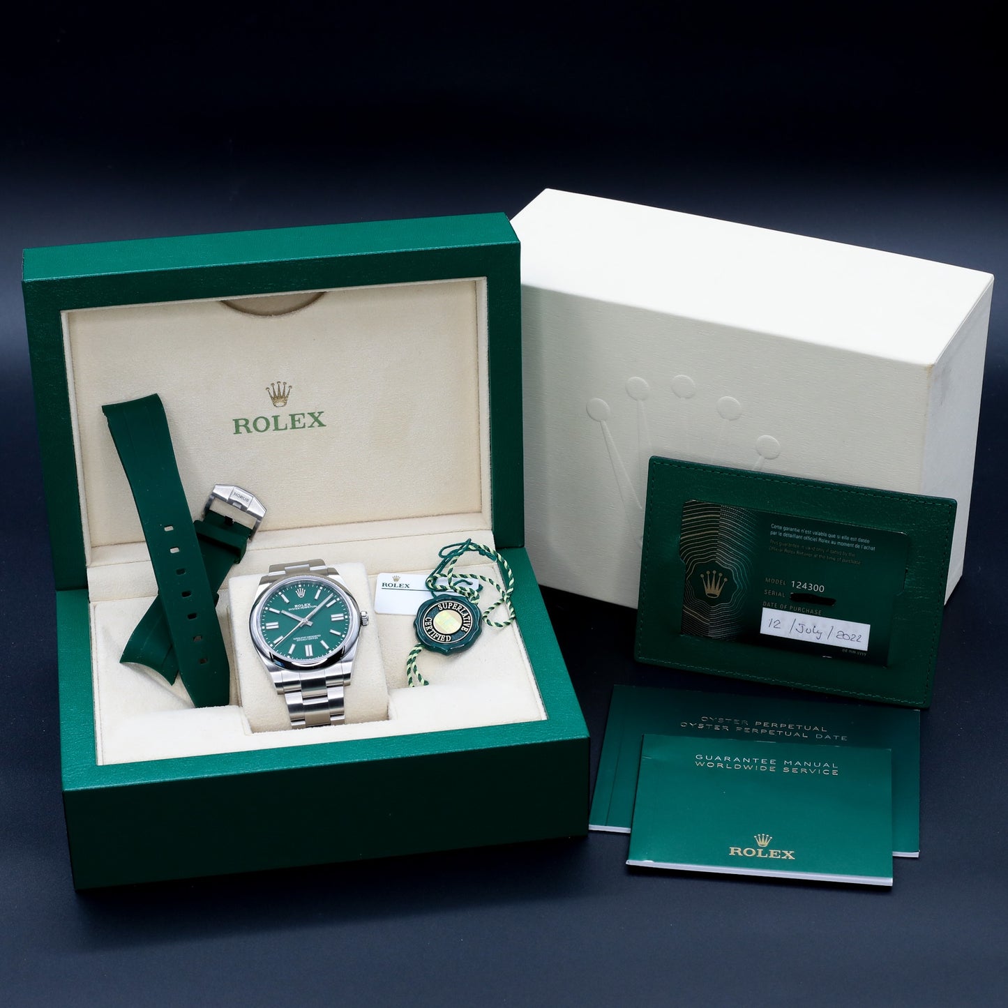 Rolex Oyster Perpetual 41mm Green 2022 - 124300