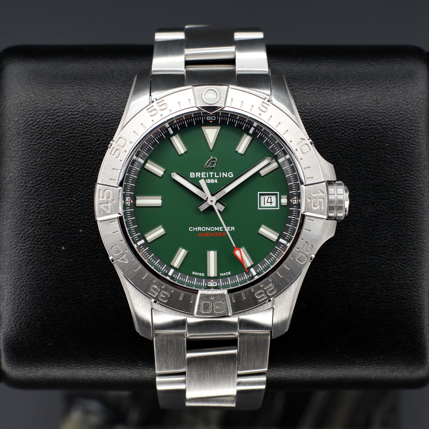 Breitling Avenger 42mm Green Dial New Version 2023 - A17328