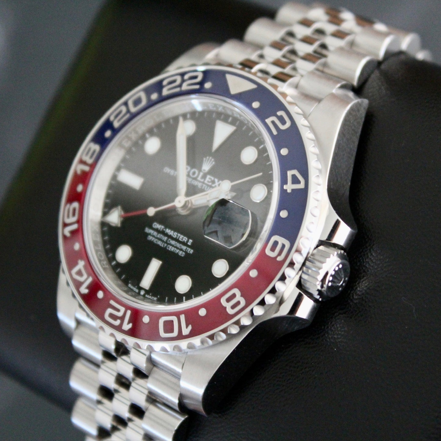 Rolex GMT II Pepsi - 126710BLRO