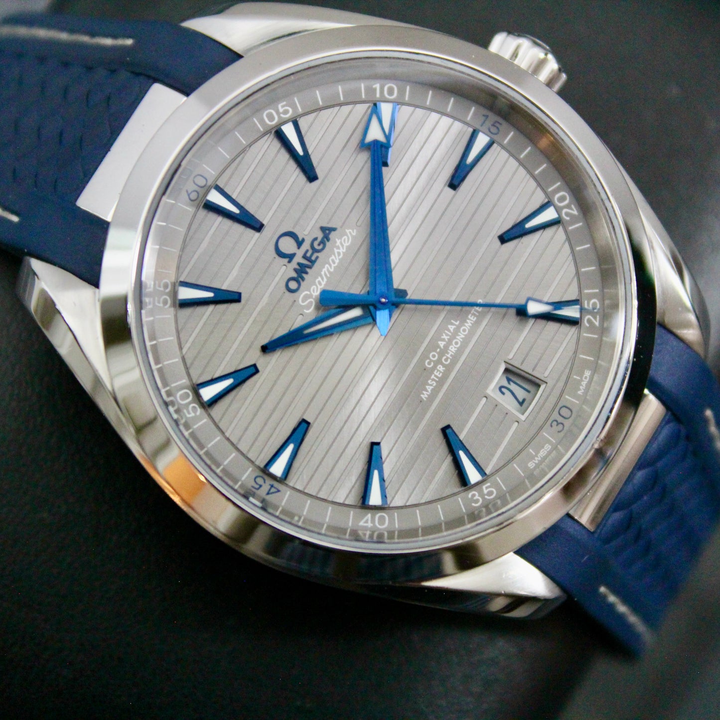 Omega Aqua Terra Grey - 220.12.41.21.06.001